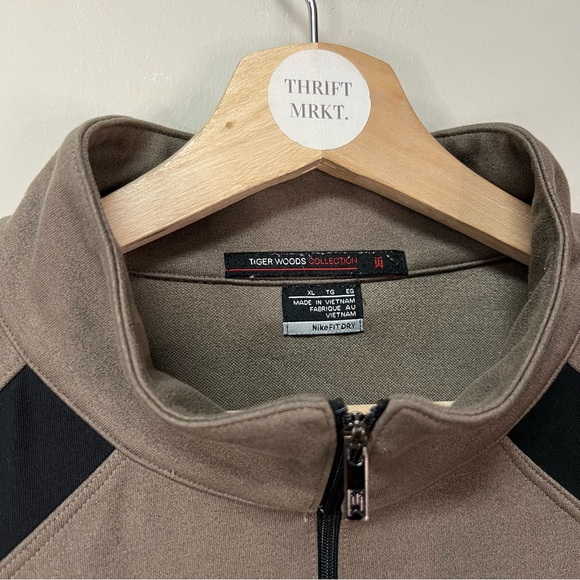 Nike Tiger Woods Collection Golf Quarter Zip - Picture 4 of 4